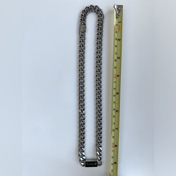 D&G/Dolce&Gabbana Silver Logo Plaque Necklace, Never worn - Picture 12 of 12
